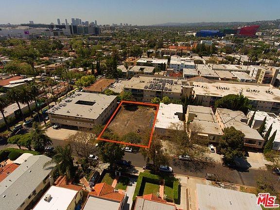 5th image of 511 N Flores St