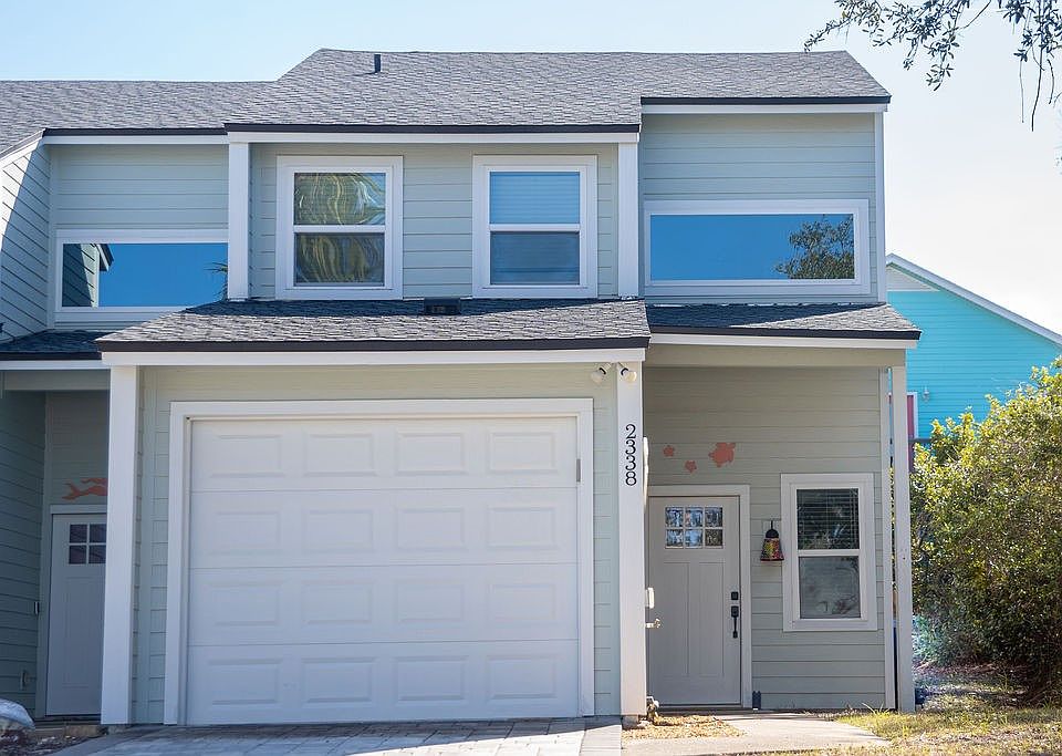 1st image of 2338 1st Ave