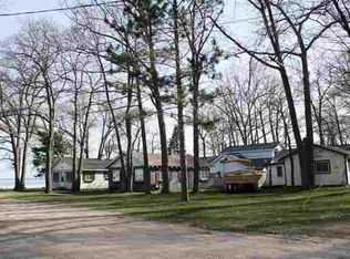 310 Houghton View Dr, Prudenville, MI 48651