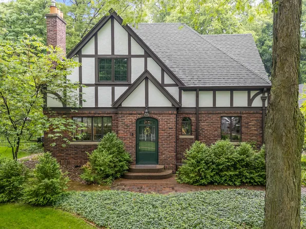 535 Forest Glen St, Ames, IA 50014