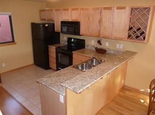 730 NW Naito Pkwy APT E36, Portland, OR 97209