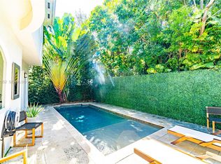 Villas De Vizcaya, Miami, FL 33129