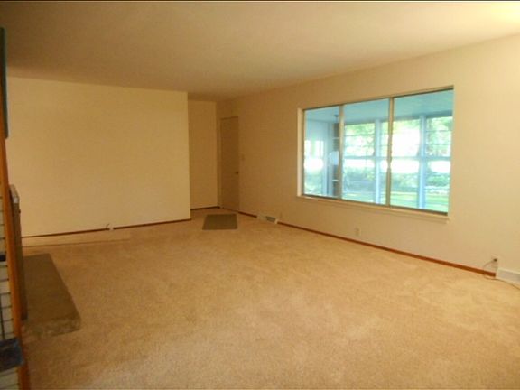 2nd image of 24 Bay Shore Dr
