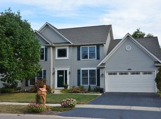 1040 Asbury Dr, Aurora, IL 60502