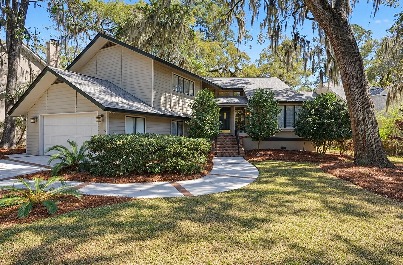 3 bed, 3.5 bath, 2641 sqft, $5,000 — Photo 1