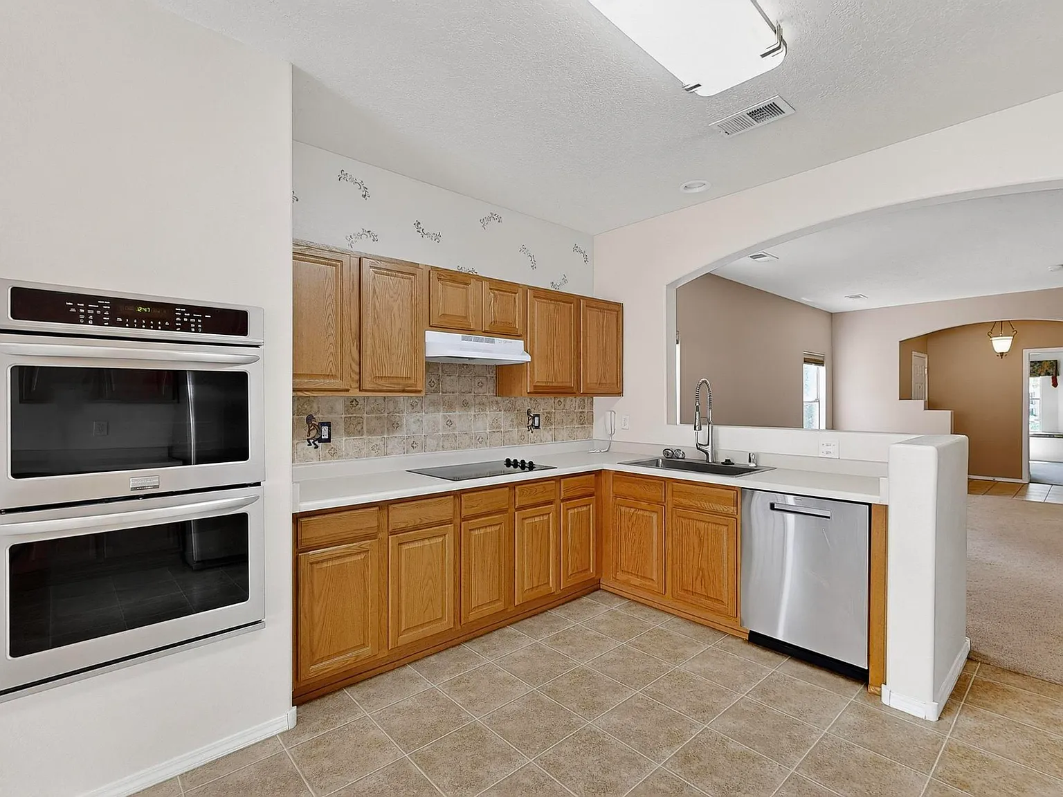 3 bed, 1492 sqft, $2,195 — Photo 4