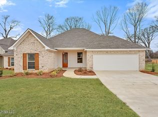 208 Birch Ln, Canton, MS 39046