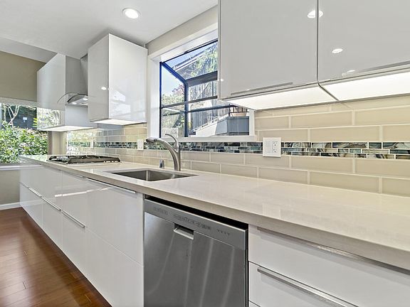 Kitchen - New Cabinets and Stone Countertop