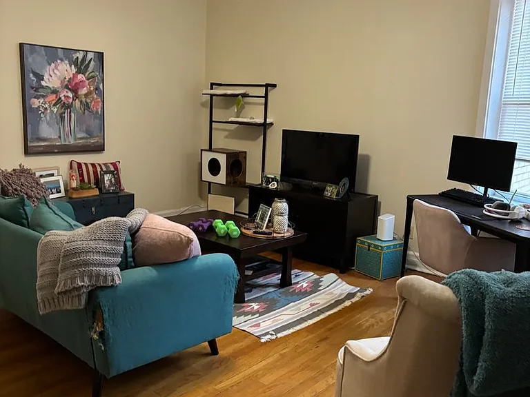 4410 N Rockwell St #2 — Photo 4
