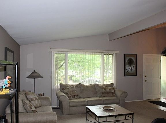 5th image of 1150 Lomond Dr