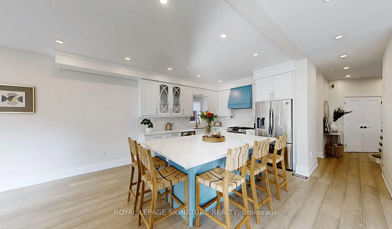 4 bed, $6,000 — Photo 2