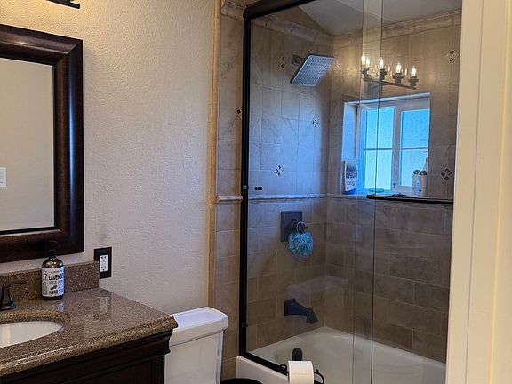 5th image of 4360 Sherbourne Dr