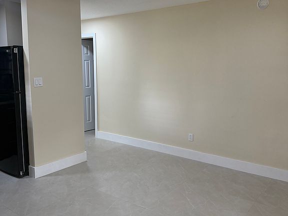 5th image of 1512 S Lee Ave #1512