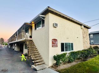 24836 Walnut St #36-B, Newhall, CA 91321