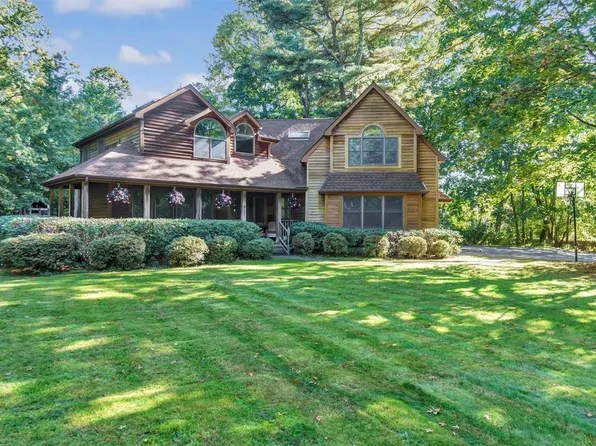 39 Hitchcock Lane, Old Westbury, NY 11568