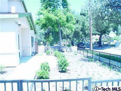 3rd image of 737 Cypress Ave