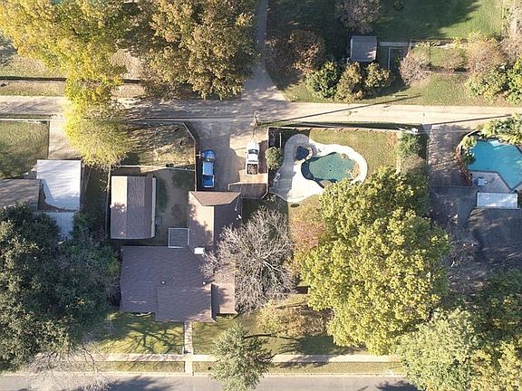 3rd image of 1104 Bluebonnet Hill Dr