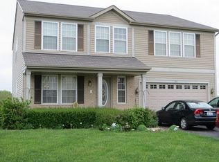 513 Prairie Point Dr, Poplar Grove, IL 61065