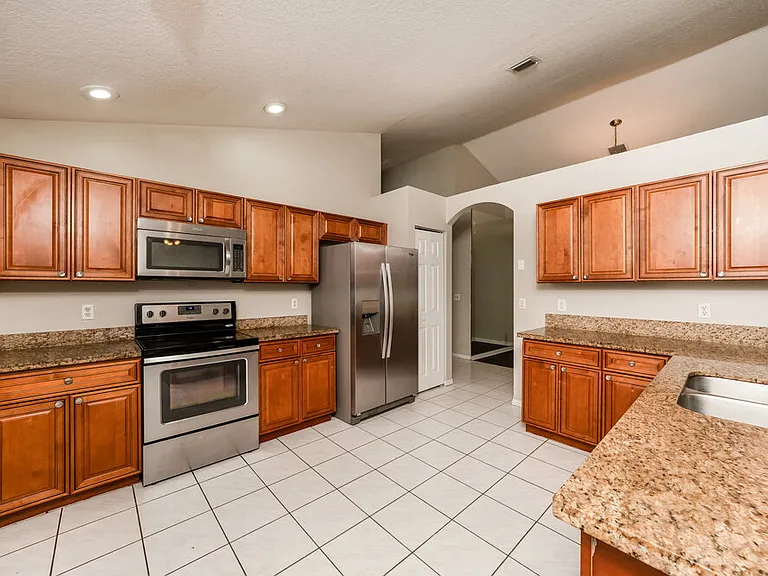 23410 Serene Meadow Dr S — Photo 7