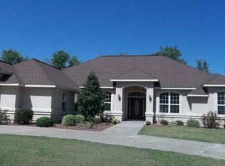 955 Carriage Ln, Waycross, GA 31503