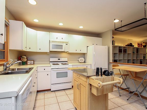 5th image of 6112 Acorn Ln