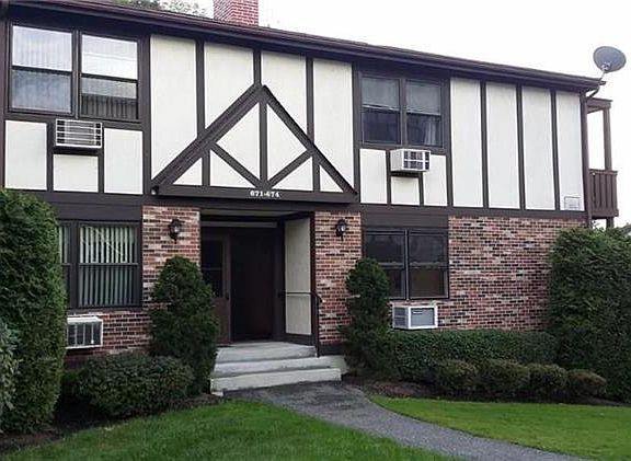 2nd image of 672 Sierra Vista Ln