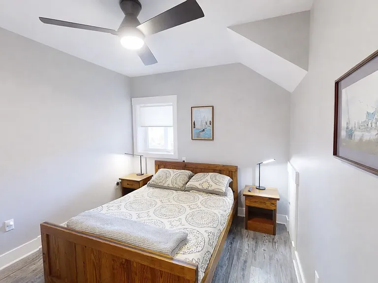 First level bedroom 2 with queen size bed
