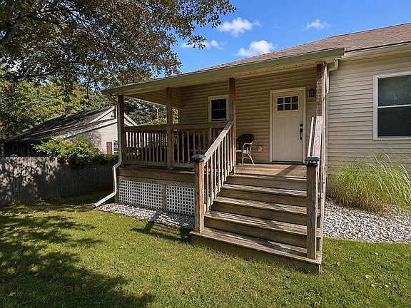 3rd image of 135 Harrington Avenue