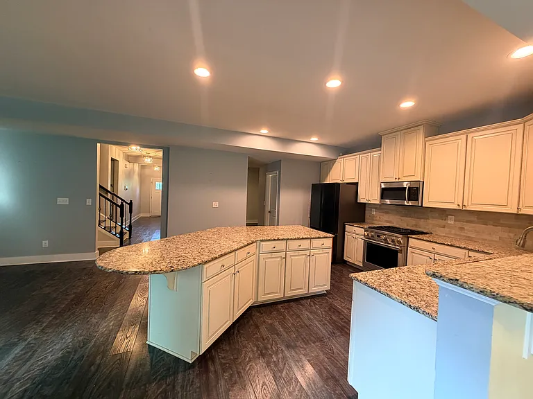 5816 Selkirkshire Rd — Photo 14