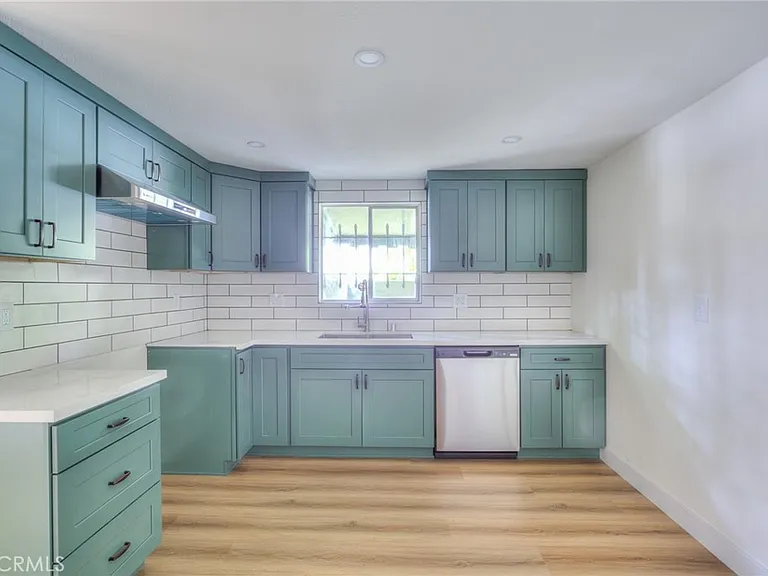 1032 S Golden W #A — Photo 8