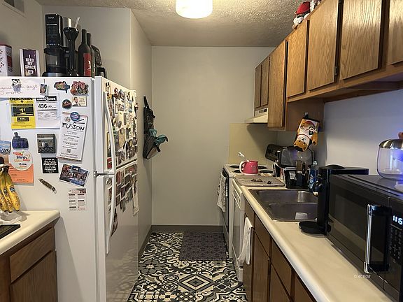 3rd image of 247 W Union St APT 1003A