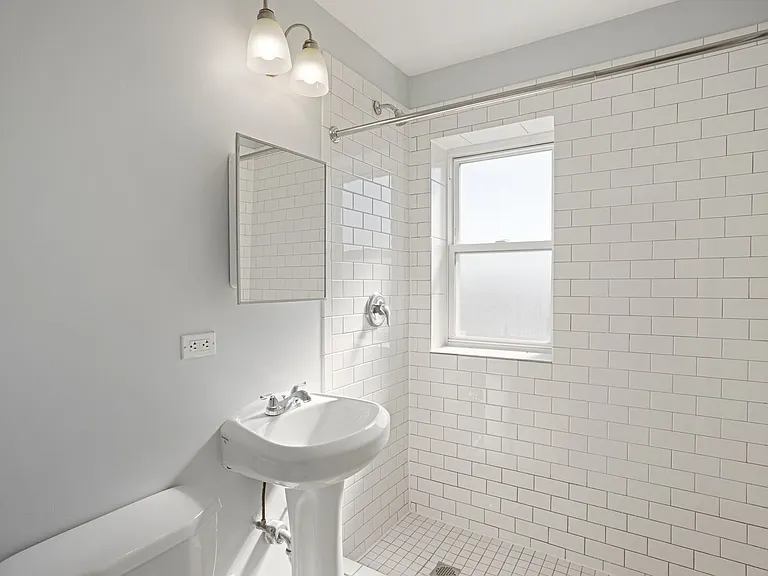 The Greenview — Photo 40