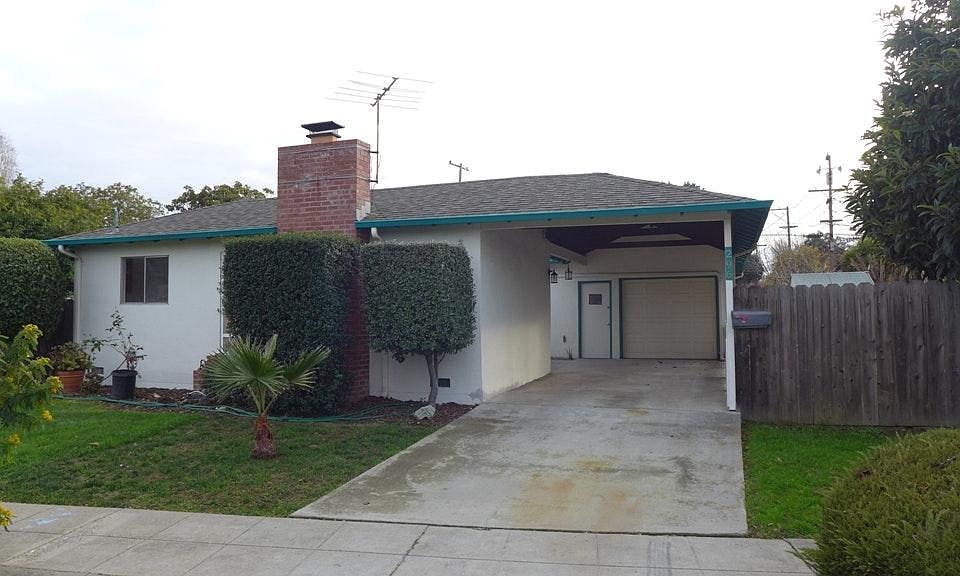 1st image of 296 Eureka Ct