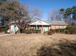 1733 Daisy Ln, Fayetteville, NC 28303