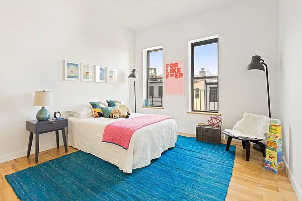 Sold by Compass | media 6