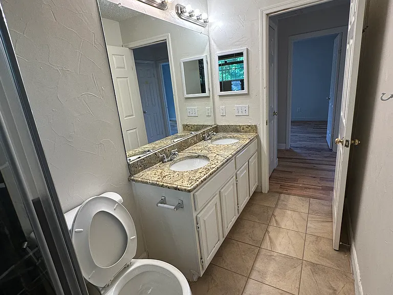 4024 Oxlea Dr — Photo 35