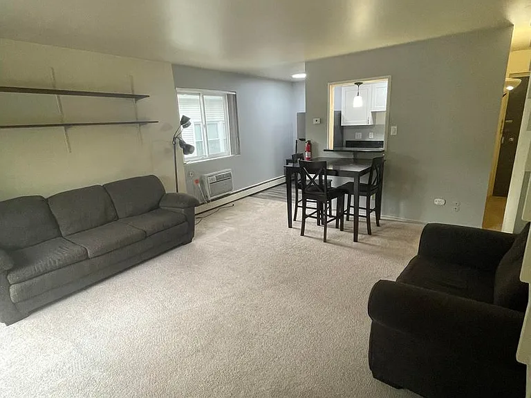 526 Linden St — Photo 23
