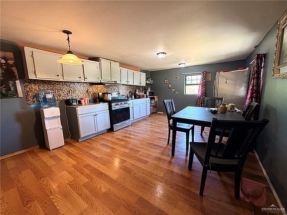 4th image of 3719 Socata Dr