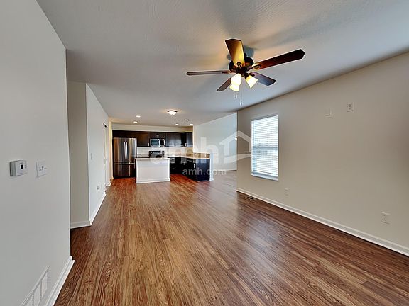 5th image of 109 Sandburg Dr