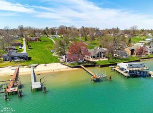 1861 River Rd, Saint Clair, MI 48079