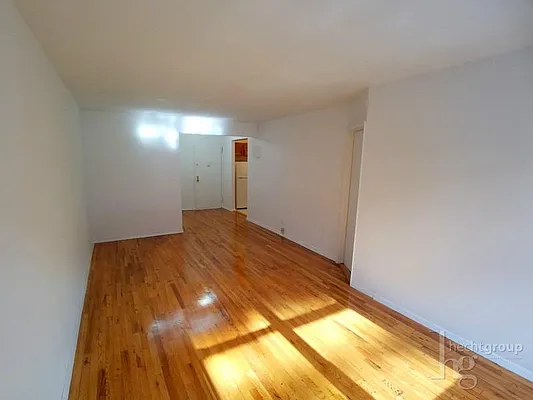 Rented by Hecht Group | media 29