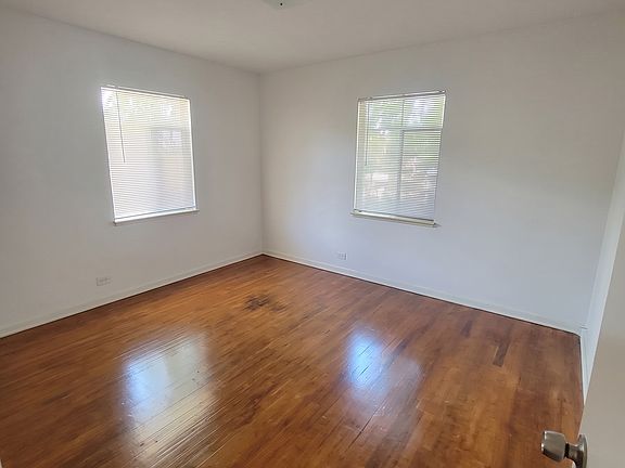 5th image of 3623 S Sherman St