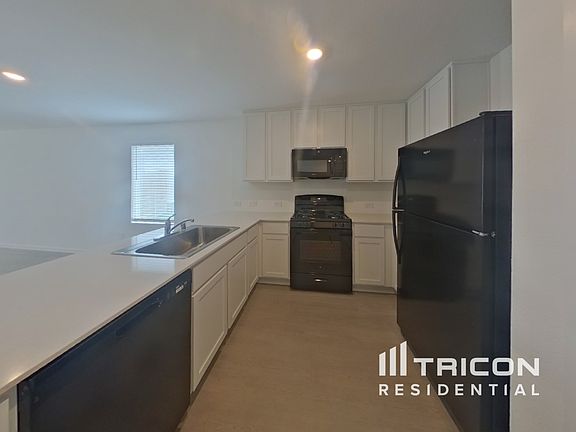 5th image of 10716 Cowhide Ln