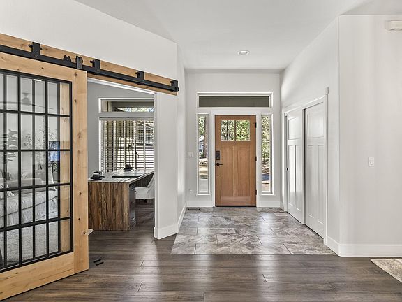 3rd image of 60757 Golf Village Loop