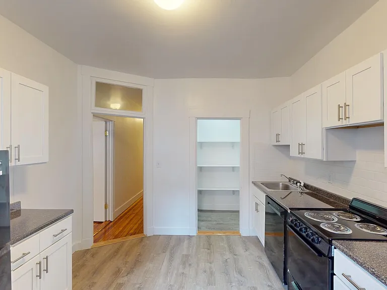 Kelton Street Apartments — Photo 90