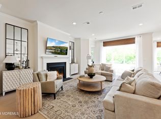 54 Freesia Dr #273, Manalapan, NJ
