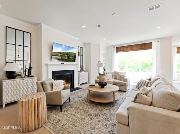 28 Begonia Drive, Manalapan, NJ 07726