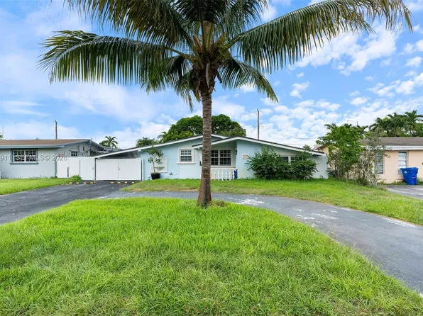 7501 Granada Blvd, Hollywood, FL 33023