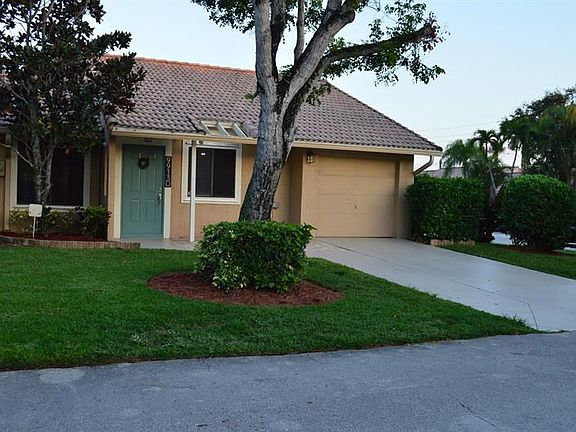 3rd image of 9913 Watermill Cir APT D