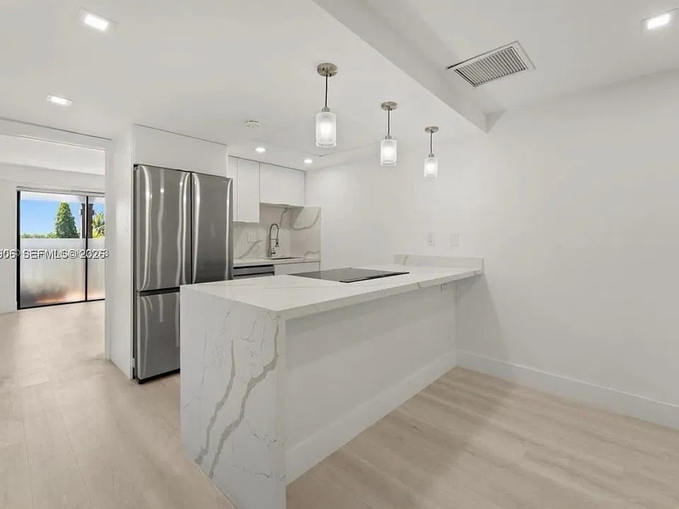 777 SW 9th Ave #509